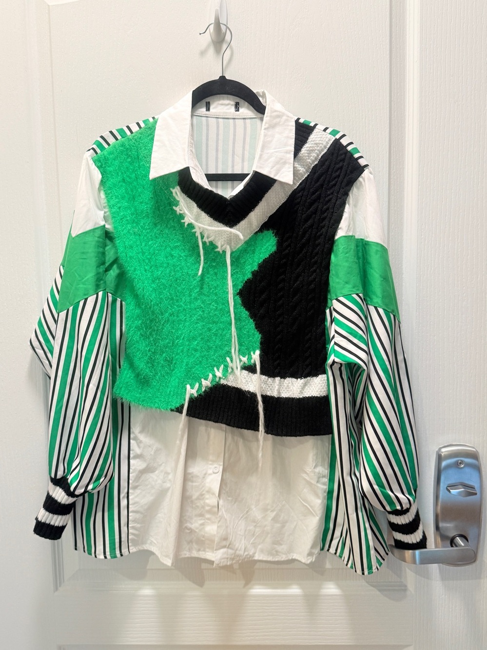 Green Black and White Patchwork V-Neck Sweater Layered Over White Shirt size S\M - Picture 2 of 3